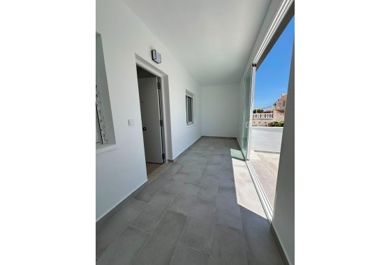 Resale - Bungalow - Torrevieja - La Siesta - El Salado - Torreta