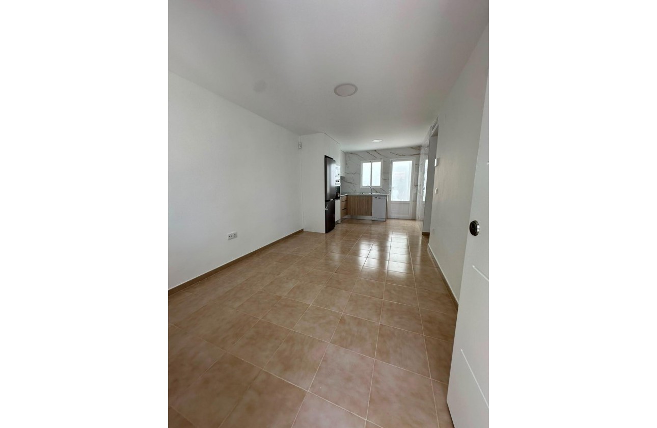 Resale - Bungalow - Torrevieja - La Siesta - El Salado - Torreta