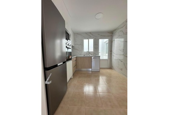 Resale - Bungalow - Torrevieja - La Siesta - El Salado - Torreta