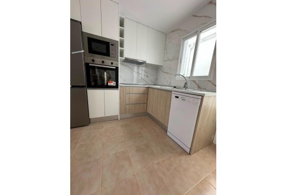 Resale - Bungalow - Torrevieja - La Siesta - El Salado - Torreta