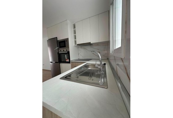 Resale - Bungalow - Torrevieja - La Siesta - El Salado - Torreta
