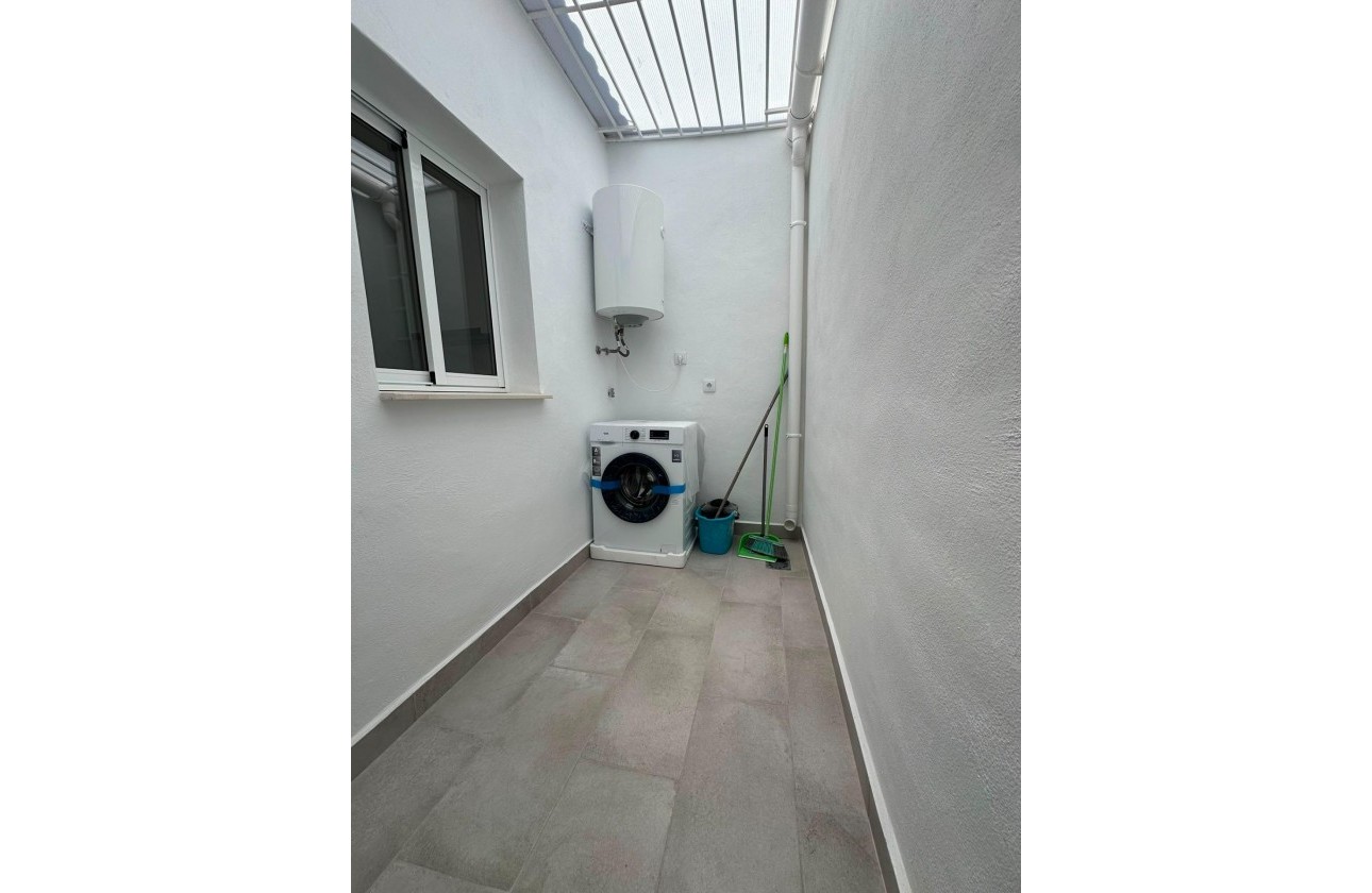 Resale - Bungalow - Torrevieja - La Siesta - El Salado - Torreta