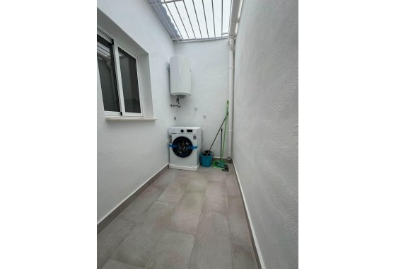 Resale - Bungalow - Torrevieja - La Siesta - El Salado - Torreta
