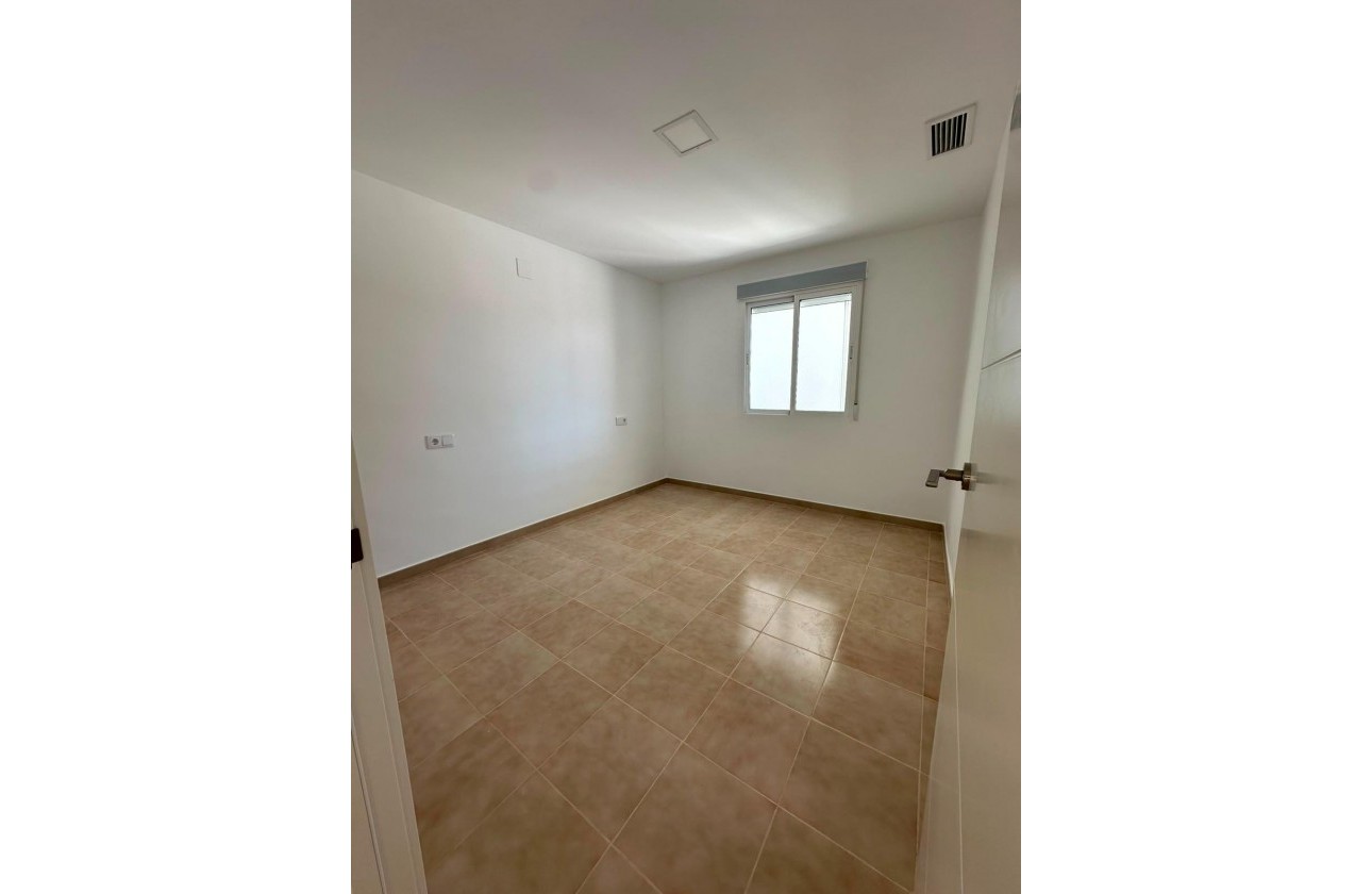 Resale - Bungalow - Torrevieja - La Siesta - El Salado - Torreta