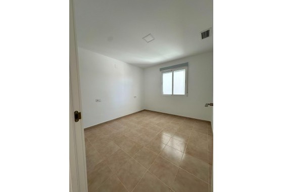 Resale - Bungalow - Torrevieja - La Siesta - El Salado - Torreta