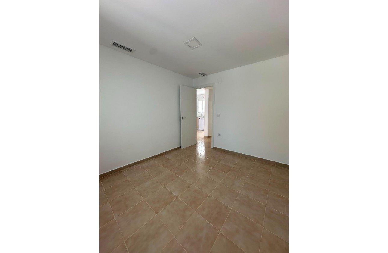 Resale - Bungalow - Torrevieja - La Siesta - El Salado - Torreta