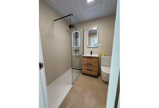 Resale - Bungalow - Torrevieja - La Siesta - El Salado - Torreta