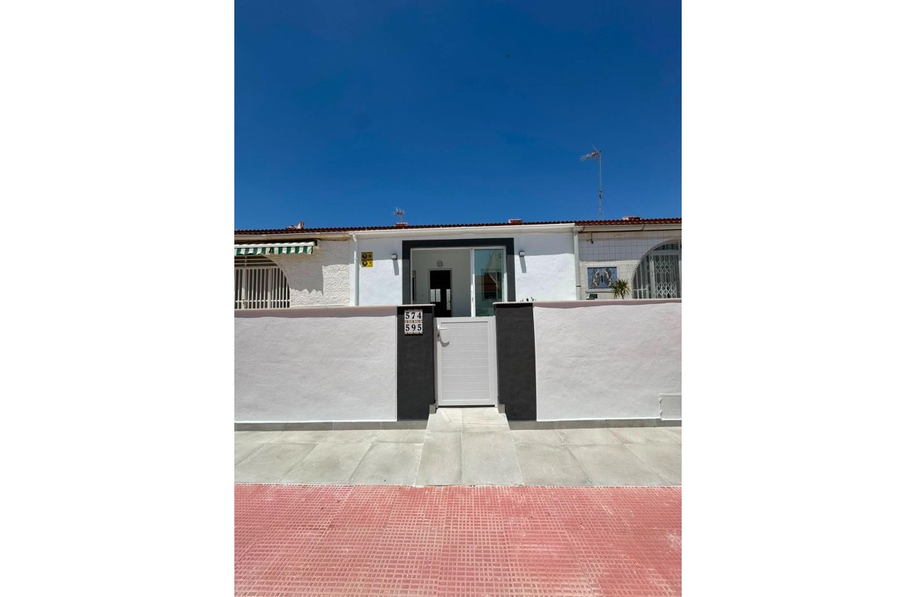 Resale - Bungalow - Torrevieja - La Siesta - El Salado - Torreta
