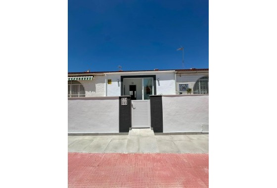 Resale - Bungalow - Torrevieja - La Siesta - El Salado - Torreta