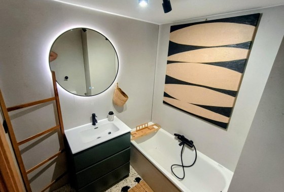 Resale - Apartment / flat - Guardamar del Segura - Urbanizaciones