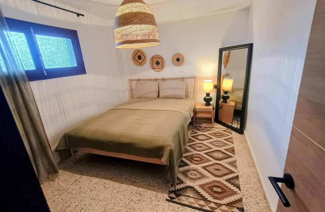 Resale - Apartment / flat - Guardamar del Segura - Urbanizaciones
