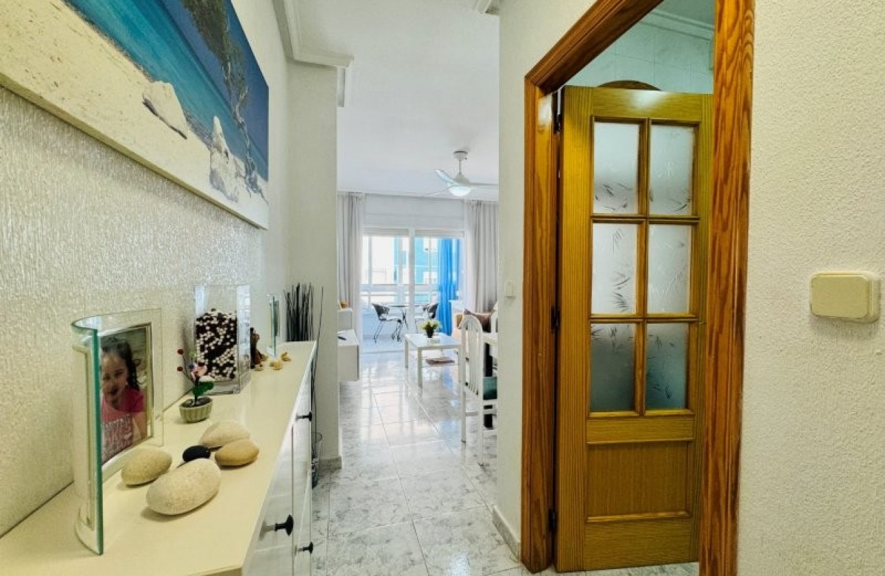 Resale - Apartment / flat - La Mata - Costa Blanca