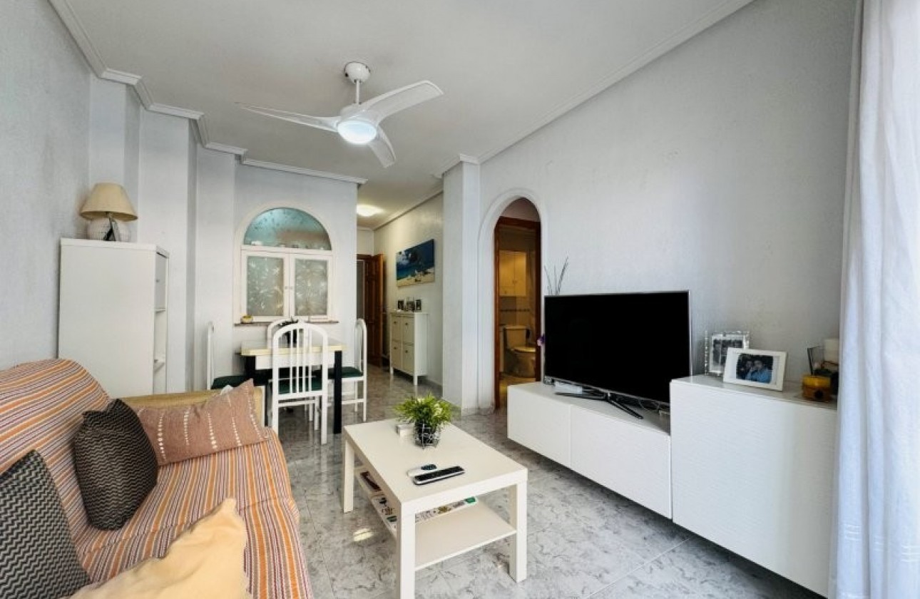 Resale - Apartment / flat - La Mata - Costa Blanca