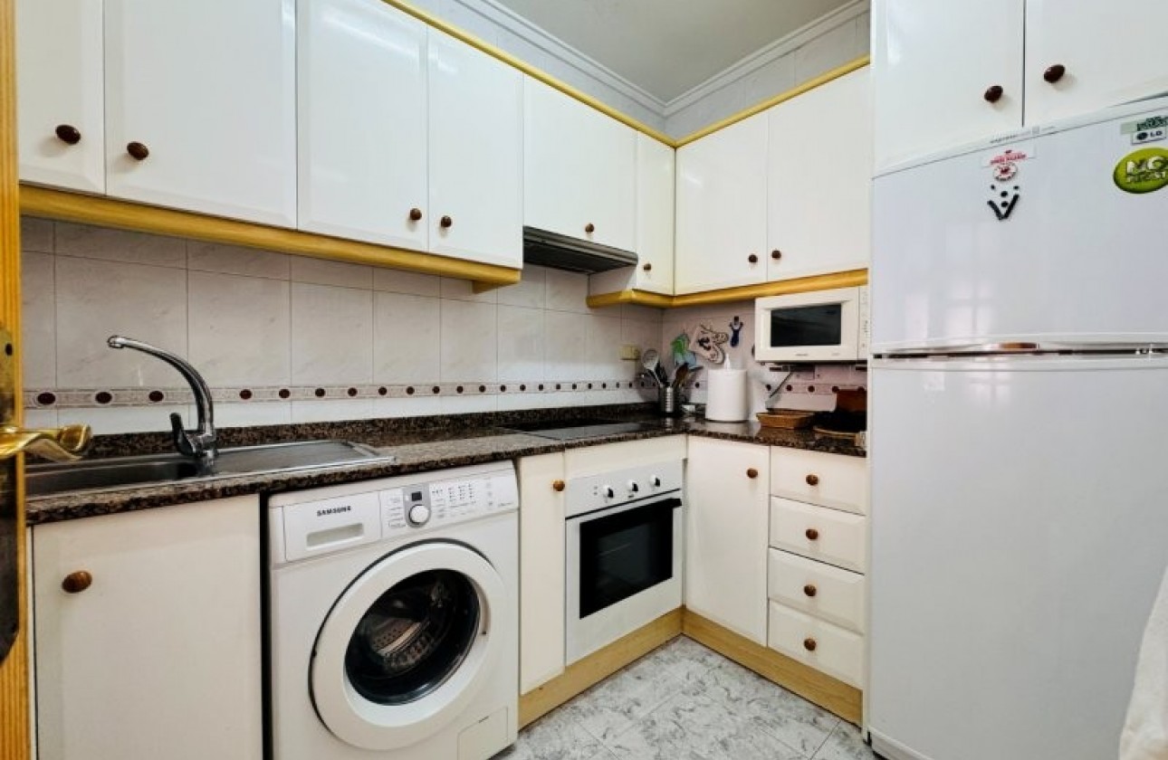 Resale - Apartment / flat - La Mata - Costa Blanca