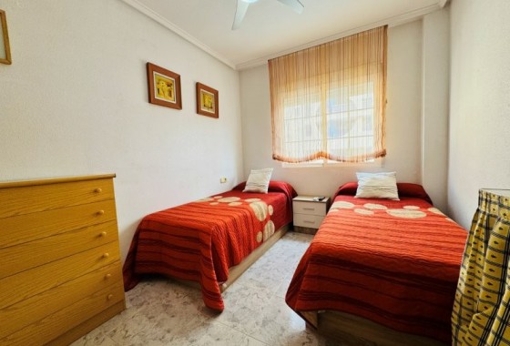Resale - Apartment / flat - La Mata - Costa Blanca