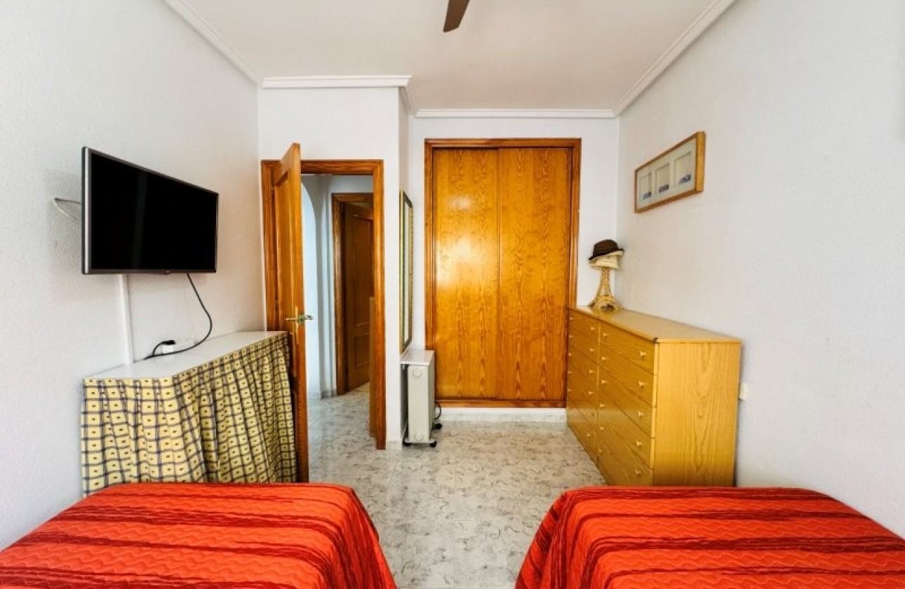 Resale - Apartment / flat - La Mata - Costa Blanca