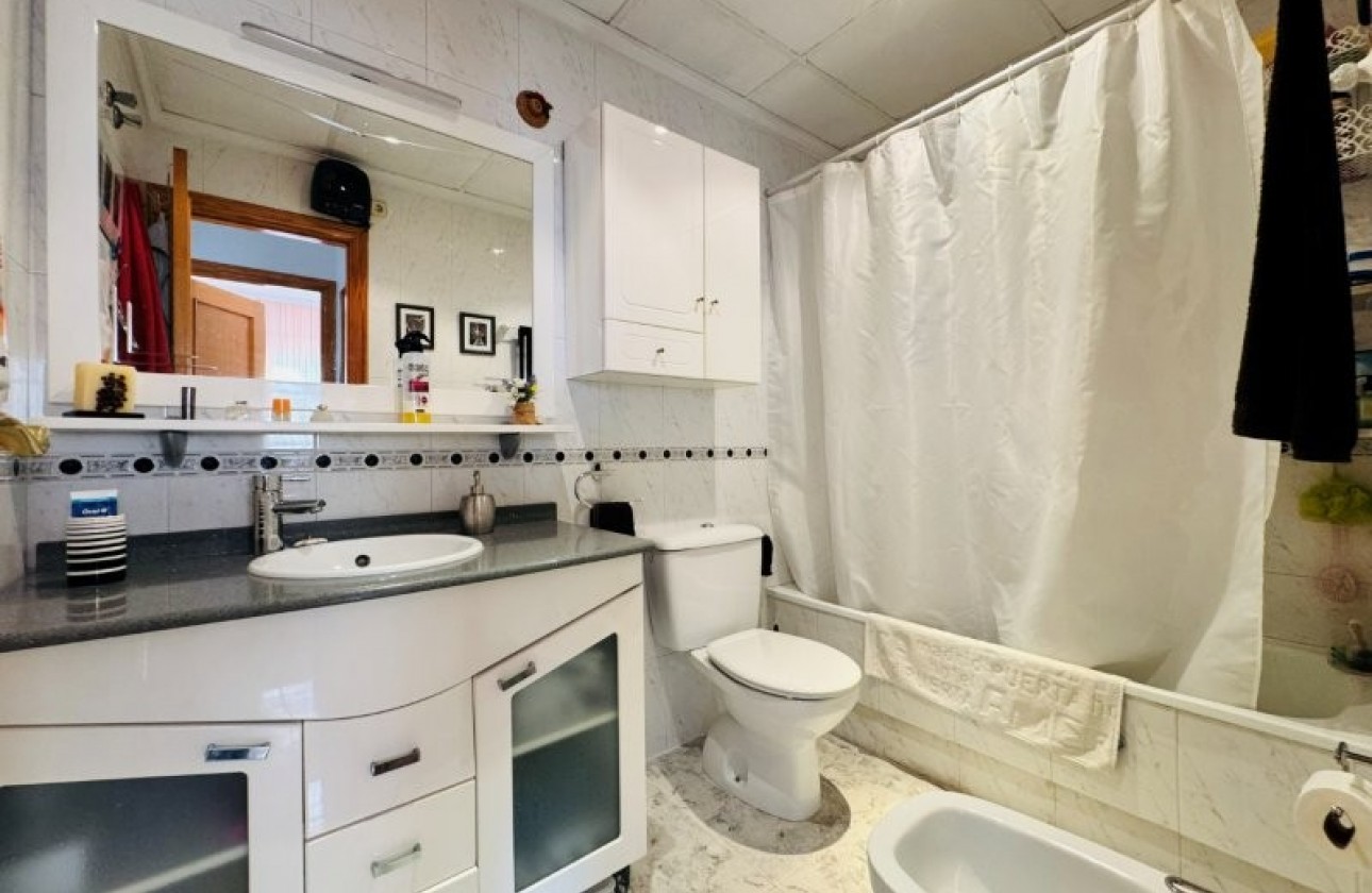 Resale - Apartment / flat - La Mata - Costa Blanca