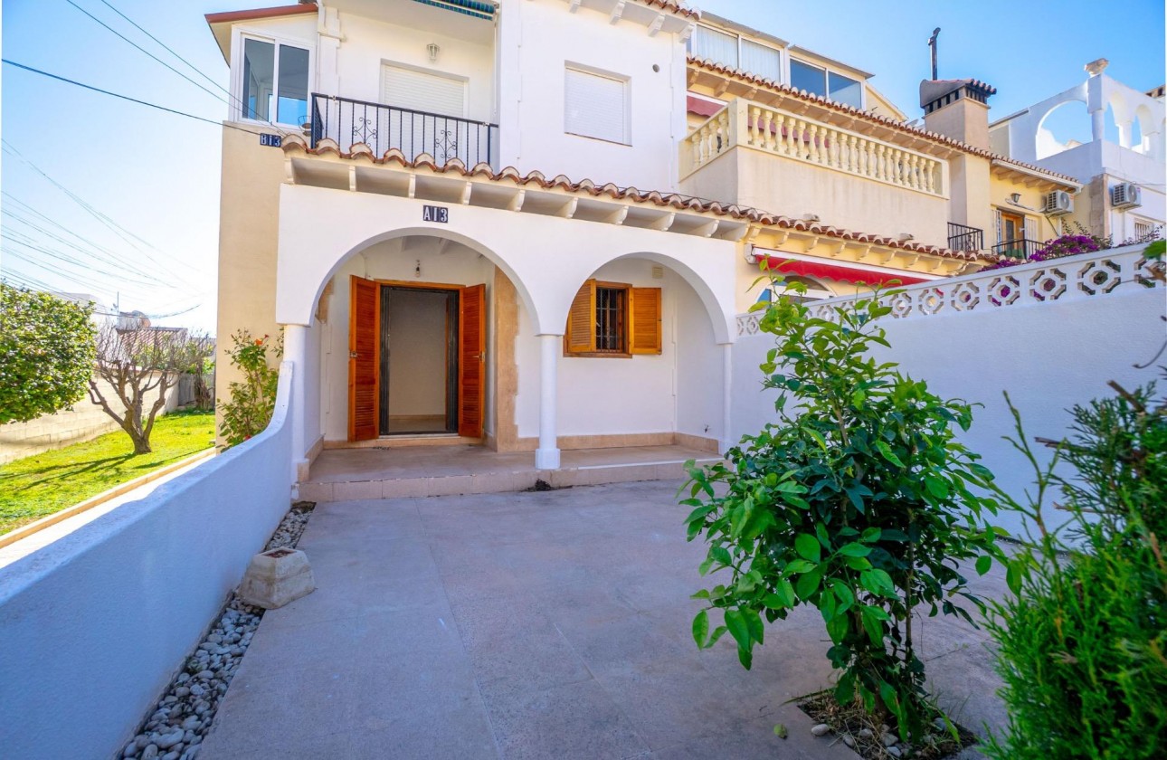 Resale - Apartment / flat - Torrevieja - El chaparral