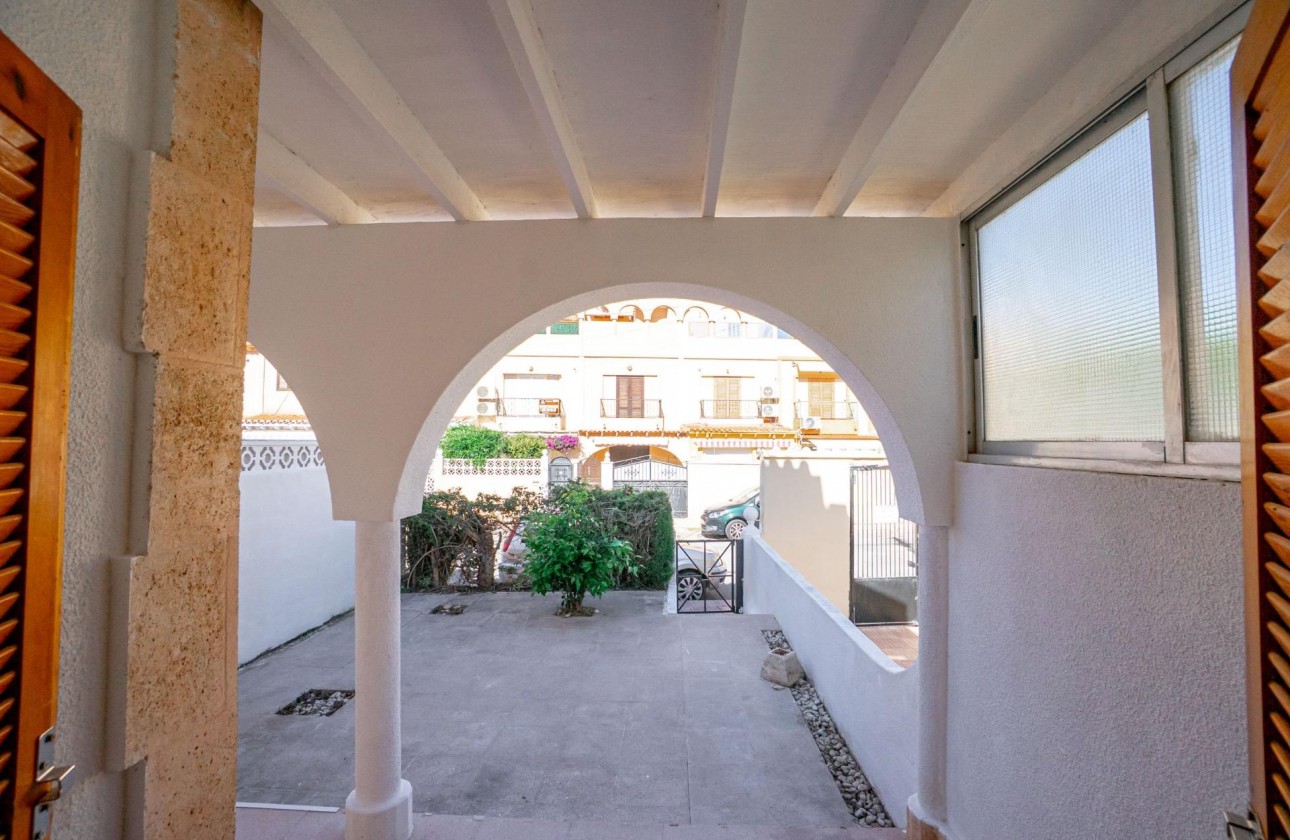 Resale - Apartment / flat - Torrevieja - El chaparral