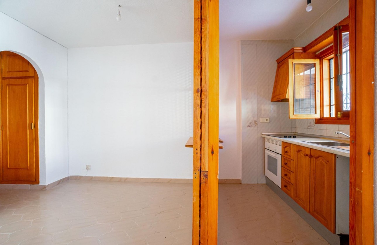 Resale - Apartment / flat - Torrevieja - El chaparral