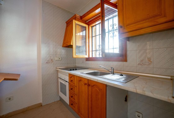Resale - Apartment / flat - Torrevieja - El chaparral