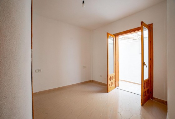 Resale - Apartment / flat - Torrevieja - El chaparral