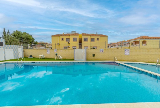 Resale - Apartment / flat - Torrevieja - El chaparral