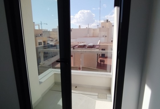 Resale - Apartment / flat - Torrevieja - CENTRE PLAYA DEL CURA LAS PISCINAS