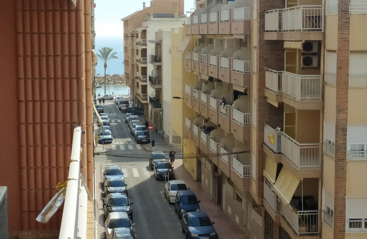 Resale - Apartment / flat - Torrevieja - CENTRE PLAYA DEL CURA LAS PISCINAS