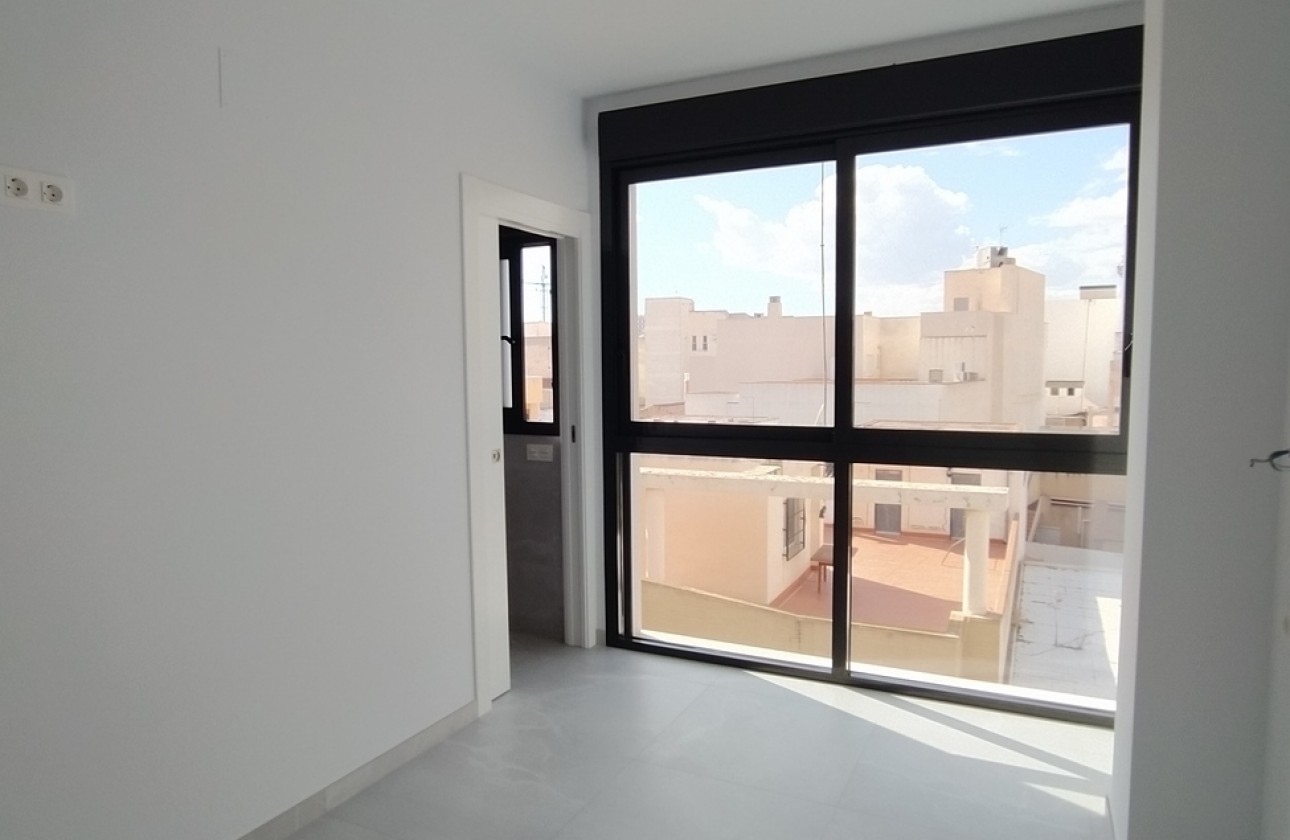 Resale - Apartment / flat - Torrevieja - CENTRE PLAYA DEL CURA LAS PISCINAS