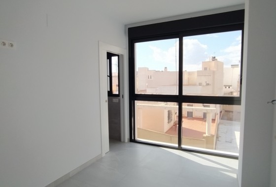 Resale - Apartment / flat - Torrevieja - CENTRE PLAYA DEL CURA LAS PISCINAS