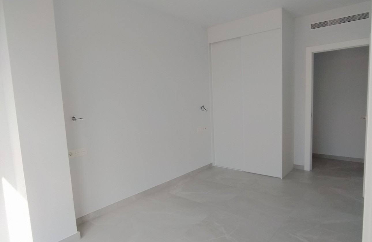 Resale - Apartment / flat - Torrevieja - CENTRE PLAYA DEL CURA LAS PISCINAS