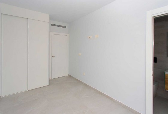 Resale - Apartment / flat - Torrevieja - CENTRE PLAYA DEL CURA LAS PISCINAS