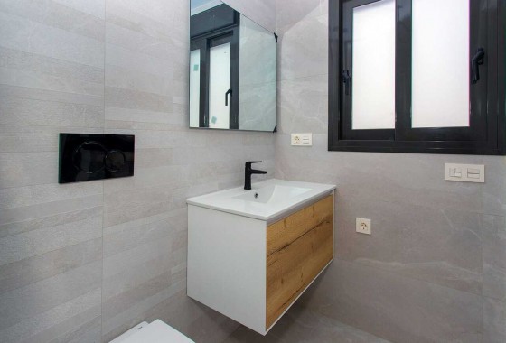 Resale - Apartment / flat - Torrevieja - CENTRE PLAYA DEL CURA LAS PISCINAS