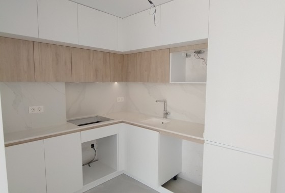 Resale - Apartment / flat - Torrevieja - CENTRE PLAYA DEL CURA LAS PISCINAS
