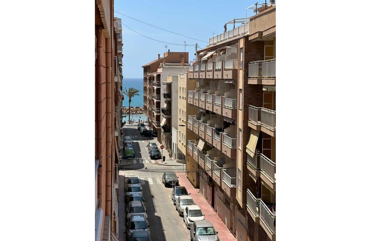 Resale - Apartment / flat - Torrevieja - CENTRE PLAYA DEL CURA LAS PISCINAS