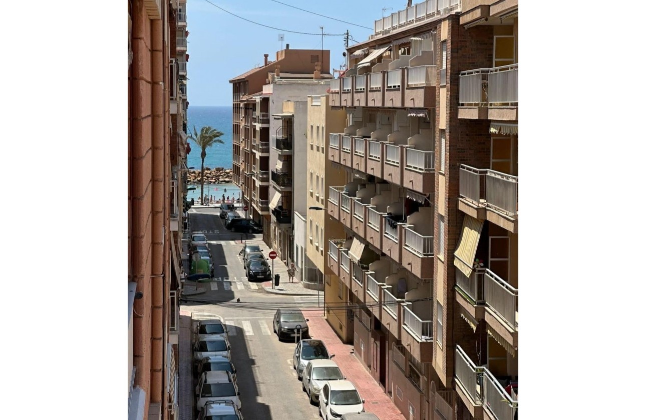 Resale - Apartment / flat - Torrevieja - Playa del Cura