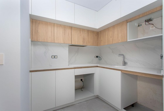 Resale - Apartment / flat - Torrevieja - Playa del Cura