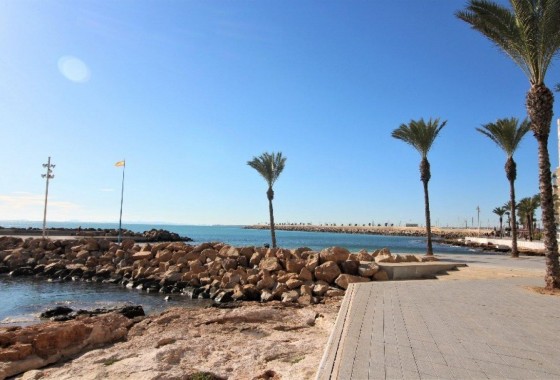 Resale - Apartment / flat - Torrevieja - Playa del Cura
