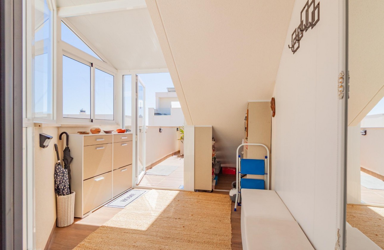 Resale - Apartment / flat - San Miguel de Salinas - Bellavista
