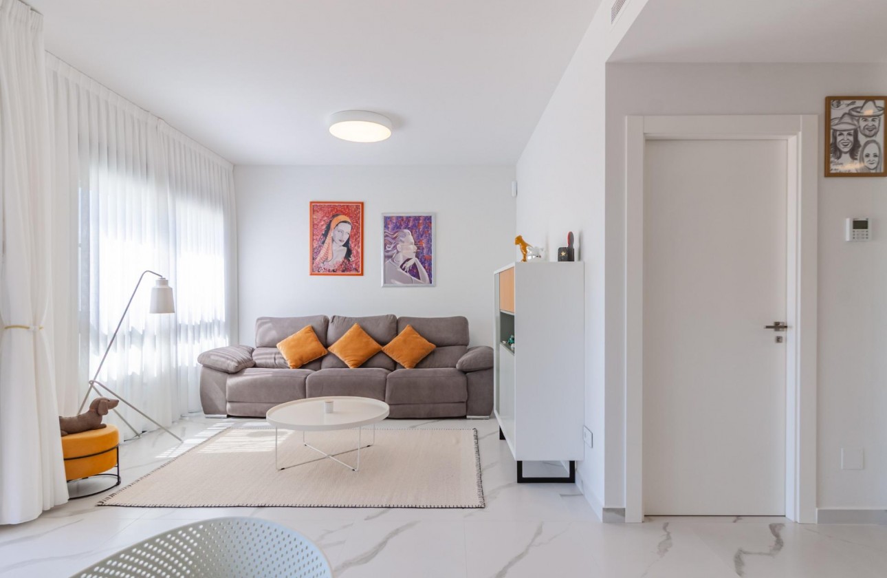 Resale - Apartment / flat - San Miguel de Salinas - Bellavista