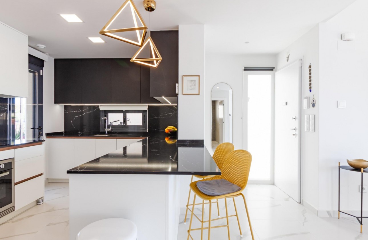 Resale - Apartment / flat - San Miguel de Salinas - Bellavista