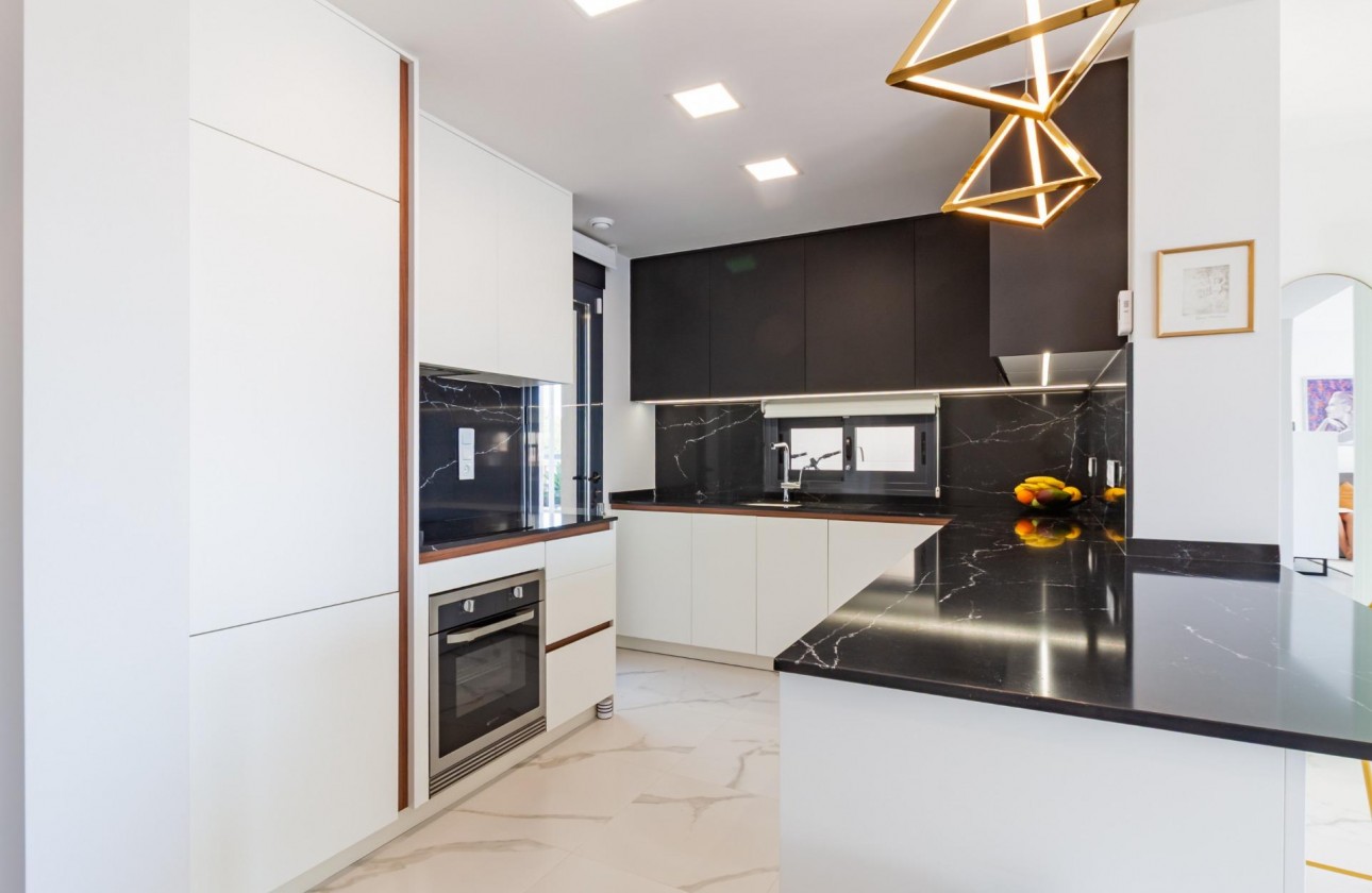 Resale - Apartment / flat - San Miguel de Salinas - Bellavista