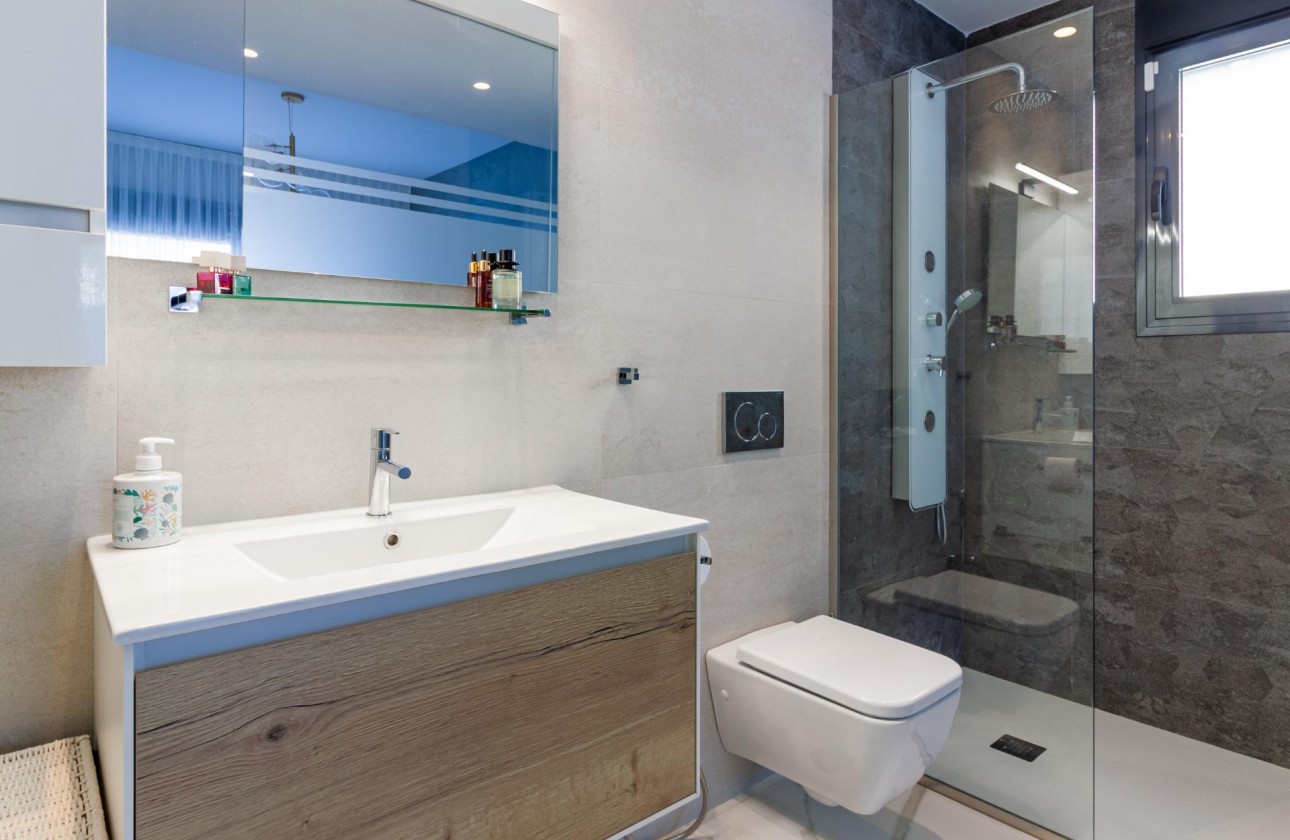 Resale - Apartment / flat - San Miguel de Salinas - Bellavista