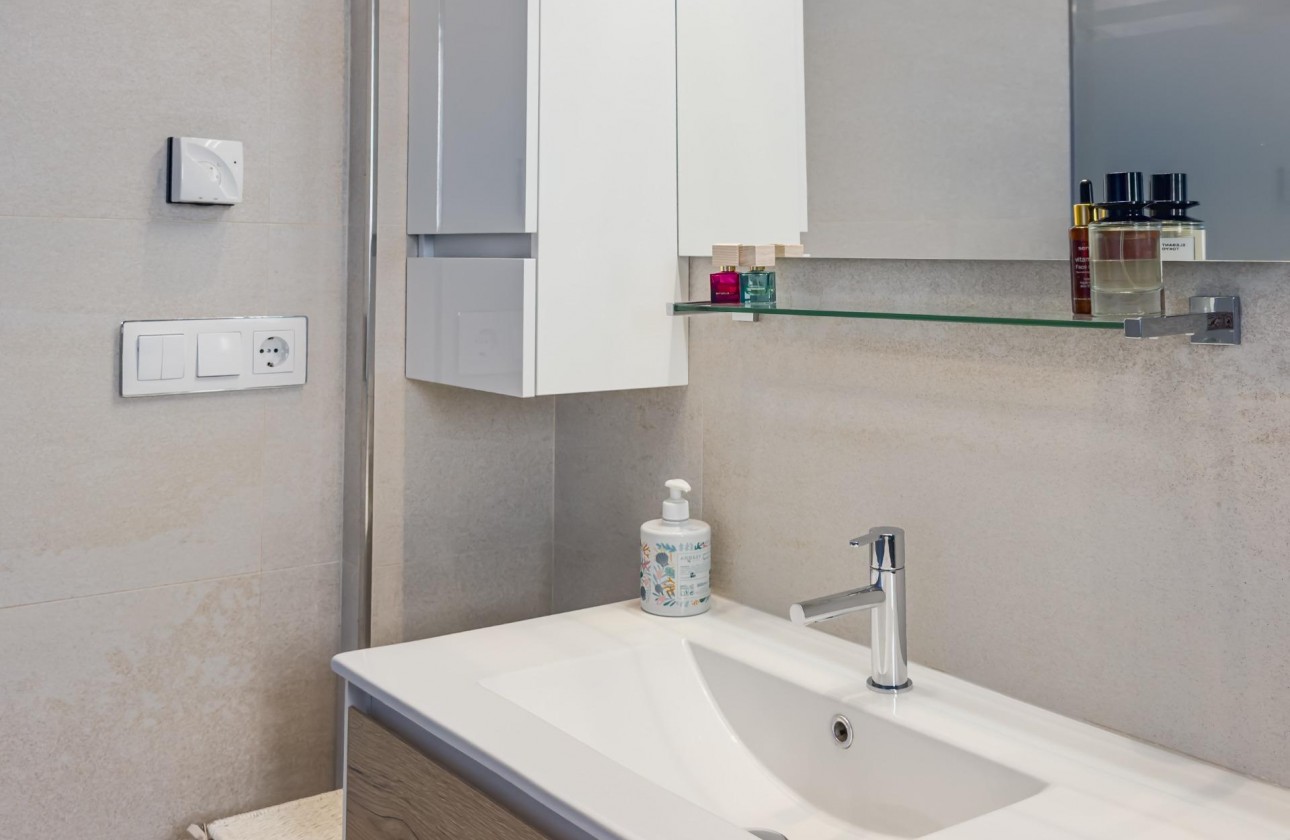 Resale - Apartment / flat - San Miguel de Salinas - Bellavista