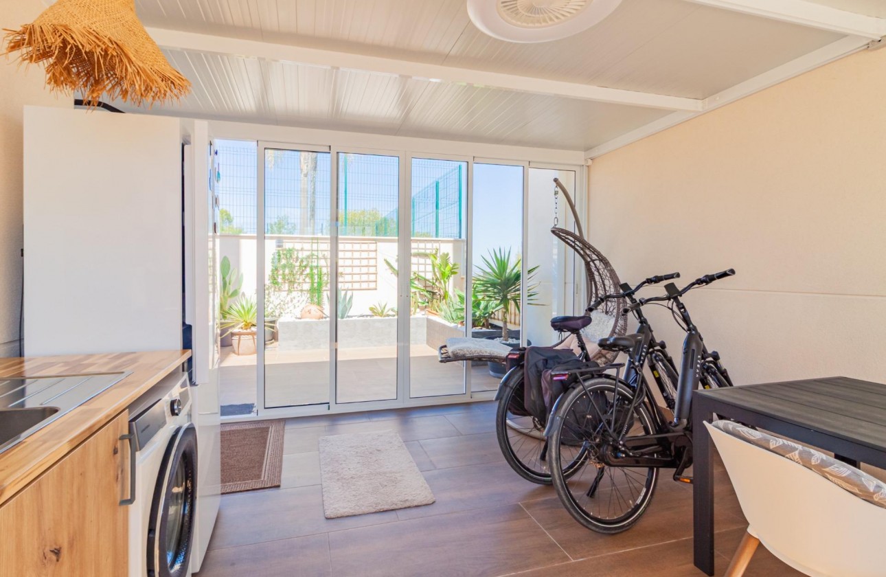 Resale - Apartment / flat - San Miguel de Salinas - Bellavista