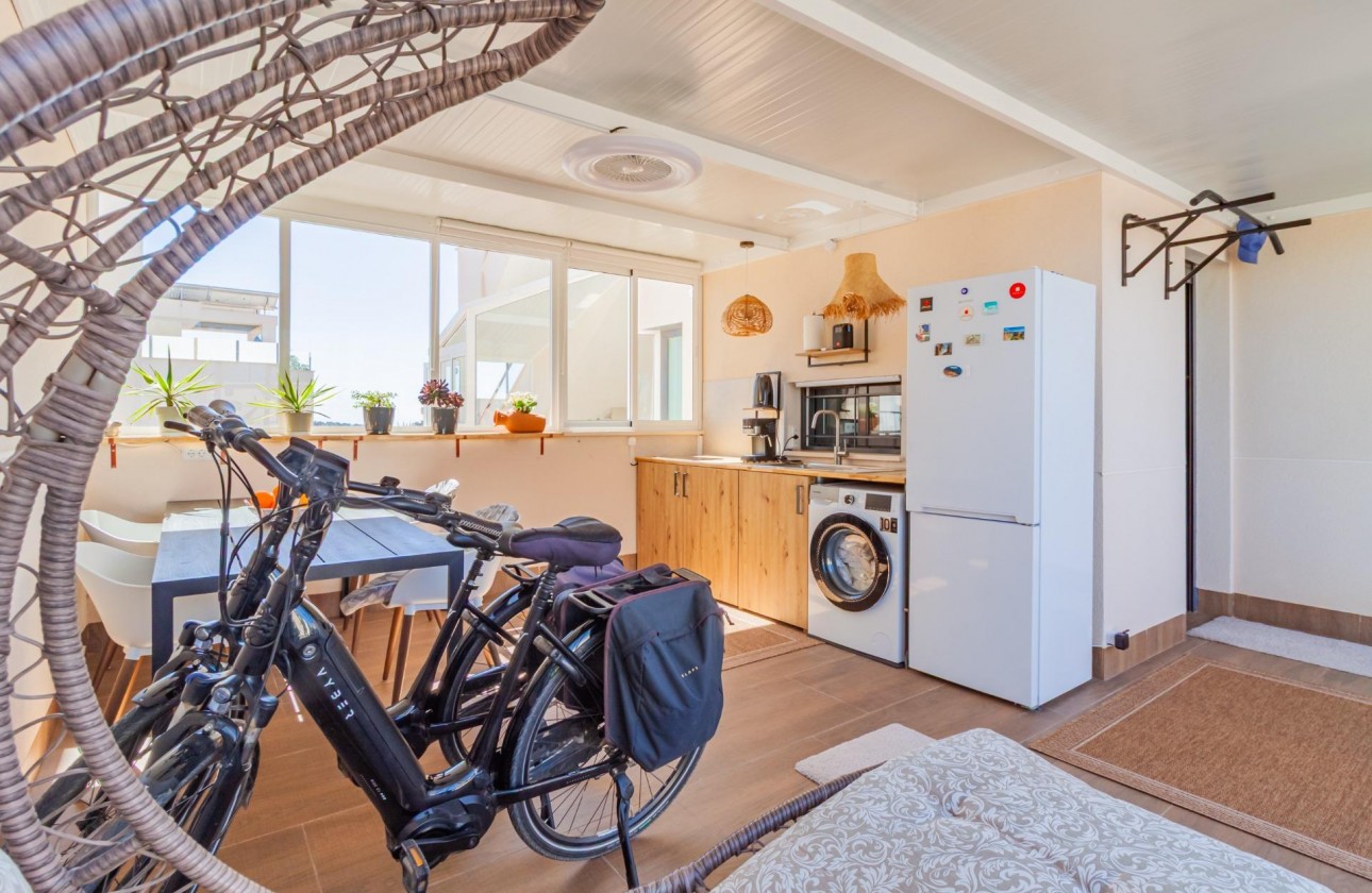 Resale - Apartment / flat - San Miguel de Salinas - Bellavista