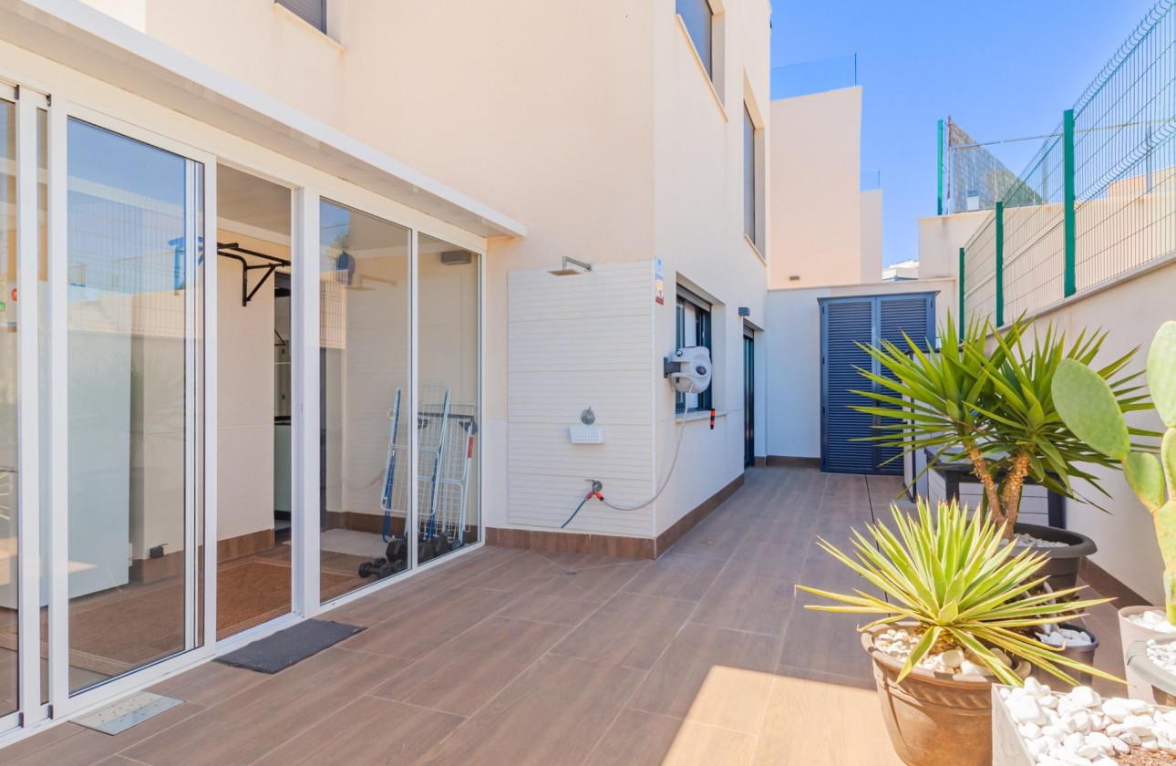 Resale - Apartment / flat - San Miguel de Salinas - Bellavista