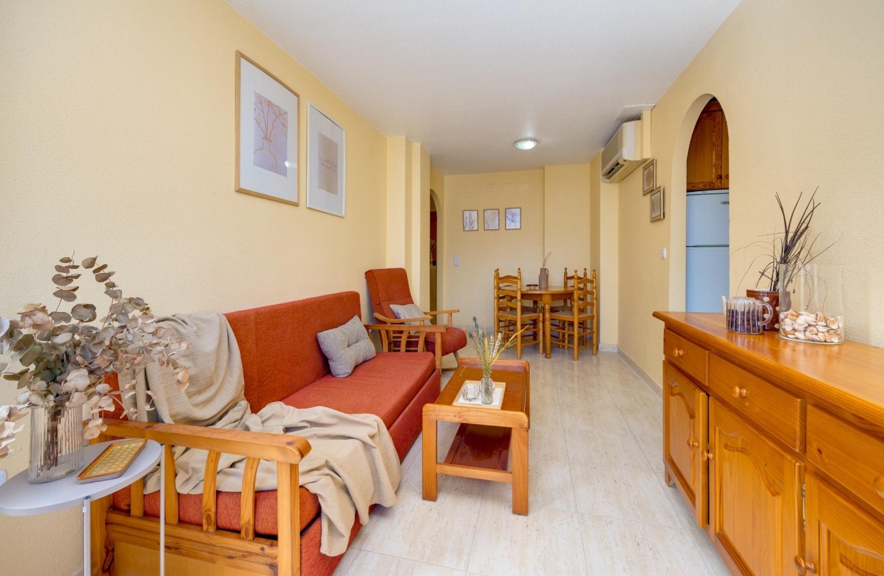 Resale - Apartment / flat - Torrevieja - Playa del Cura