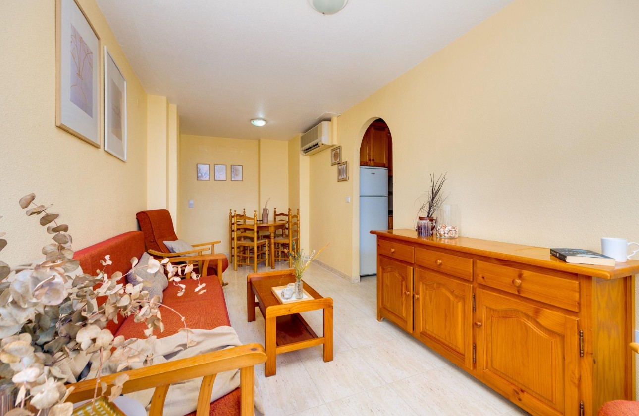 Resale - Apartment / flat - Torrevieja - Playa del Cura